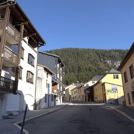 Appartement Au Coeur Du Village Avec Parking Prive Mijoux Exterior foto